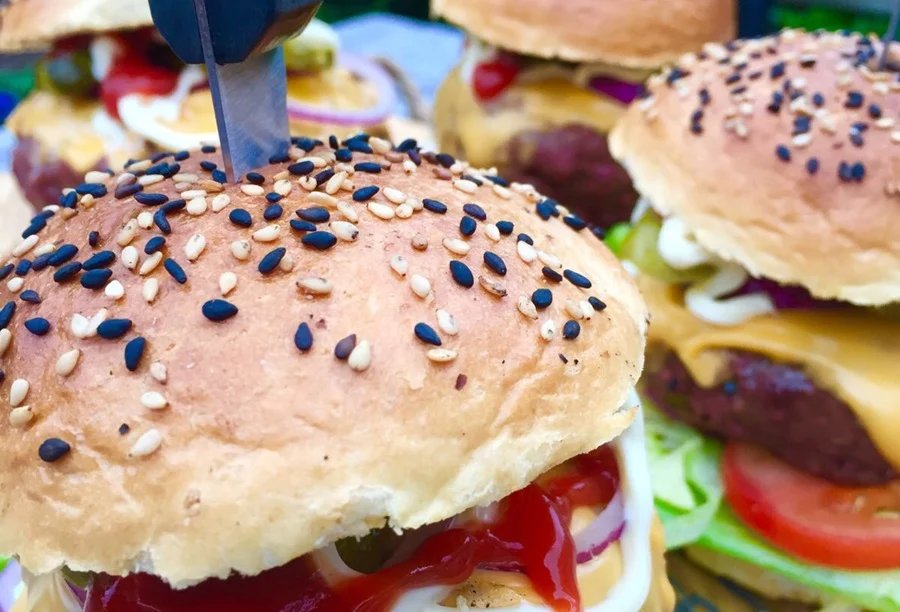 Old-School Burger, But with a Twist! Bild 4 - KLAUWE BBQ