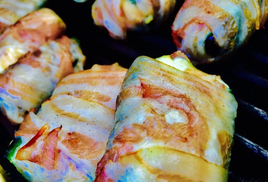 The Jalape&ntilde;o Party Bomb, the Ultimate BBQ "Bitterbal" Bild 4 - KLAUWE BBQ