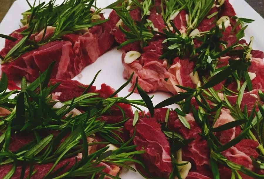 Steak? Make ribeye with garlic and rosemary Bild 4 - KLAUWE BBQ