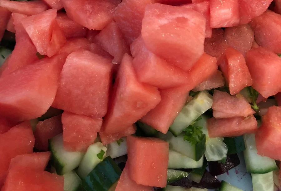 For the tropical days: refreshing red beet salad with watermelon Bild 20 - KLAUWE BBQ