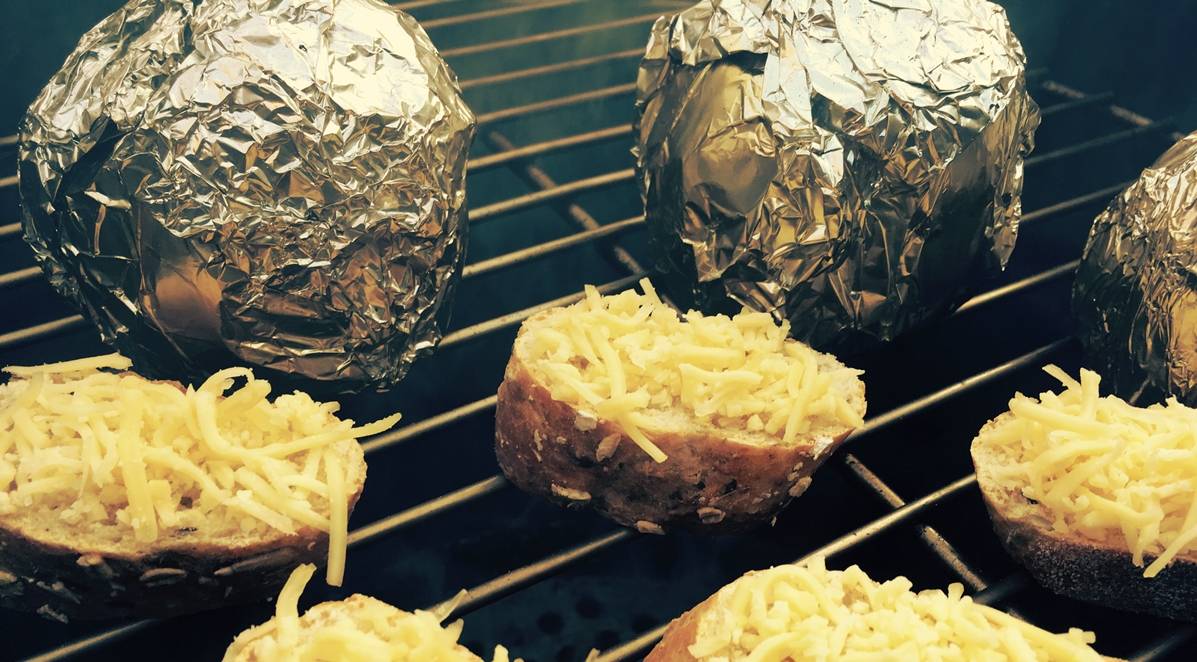 Onion soup, yes you can make it on your KLAUWE Bild 2 - KLAUWE BBQ